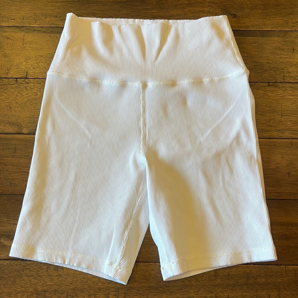 Aerie white offline shorts